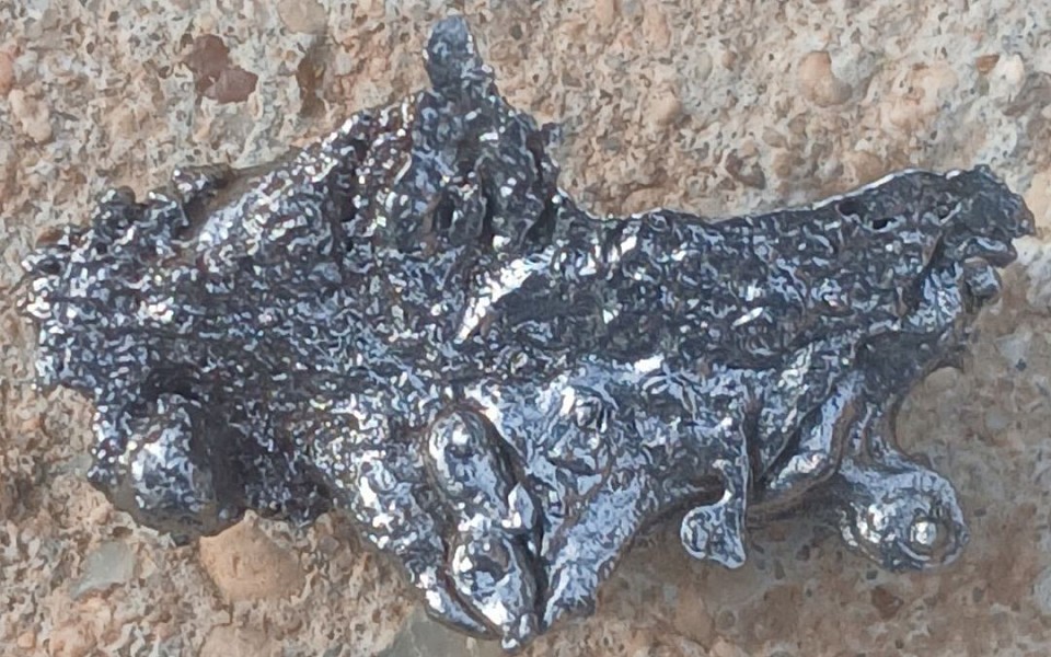 4g Fe-Ni meteorite $2500 Piece broke off the 16lb meteorite